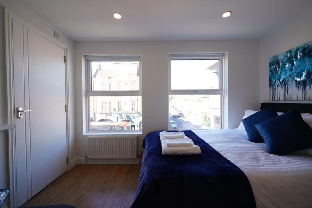 New Private Studio Apartment London 5 ภายนอก รูปภาพ